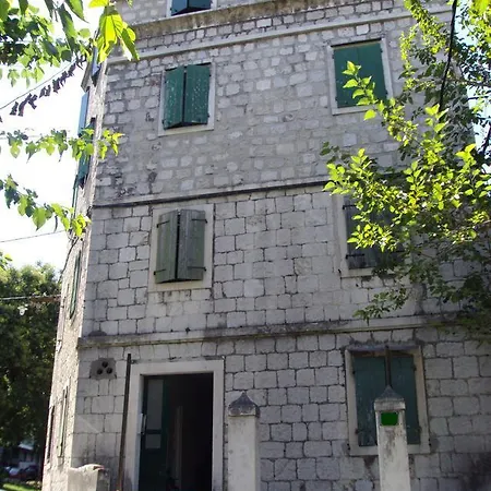 Πανσιόν With Wifi 14559 3*